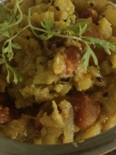 লাউ ঘন্ট(Lau ghonto recipe in Bengali) রেসিপির প্রধান ছবি