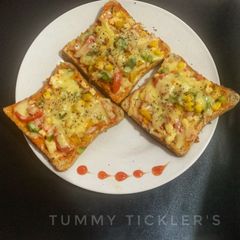A picture of Bread pizza.