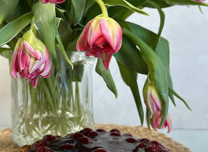 Фото Сирна запіканка з вишневим компоте 🍒.