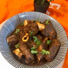 A picture of Bhuna gosht /Bhuna mutton.