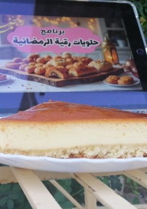 صورة لوصفة كريم الكراميل الفرن بطبقة البسبوسة