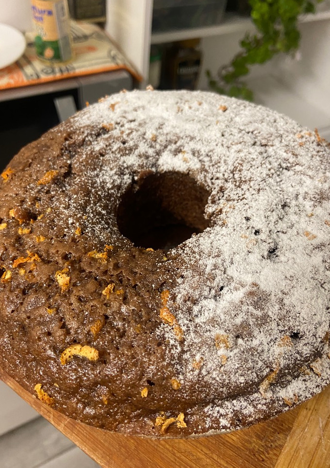 Una foto de ⭐️ Queque de chocolate fácil 👩🏻‍🍳 (medidas de envase)