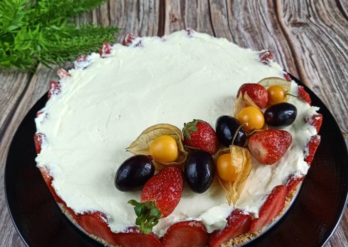 No Bake Strawberry Cheesecake