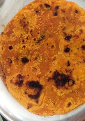 મસાલા થેપલા (Masala Thepla Recipe In Gujarati) રેસીપી મુખ્ય ફોટો