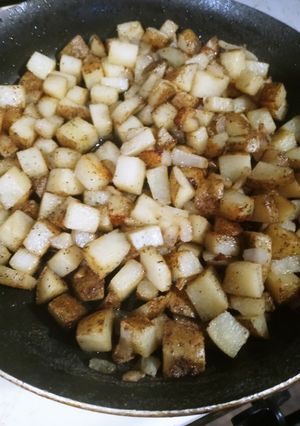 A picture of Ranch Seasoned Fried Taters.