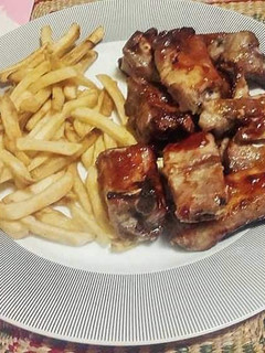 Una foto de Costillar de cerdo en salsa bbq