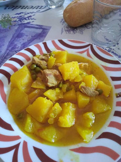 Una foto de Estofado de patata y carne