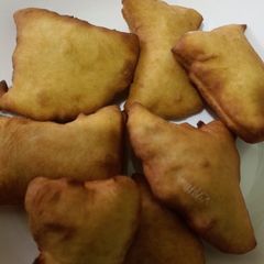 A picture of Mandazi.