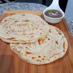 A picture of Lachcha Paratha.