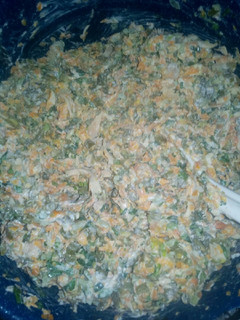 Una foto de Pasta de pollo con verduras