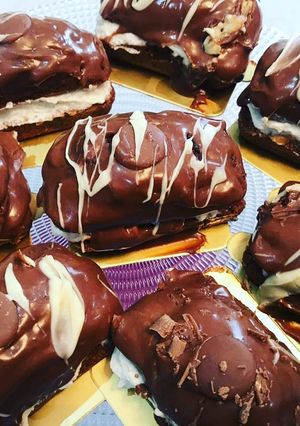 A picture of Mini Chocolate Cakes.