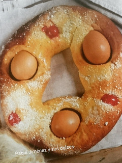 Una foto de Mona de Pascua