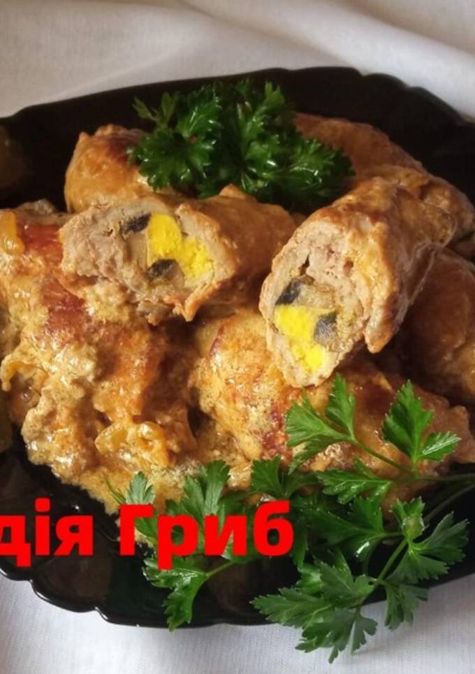 М'ясні крученики з начинкою