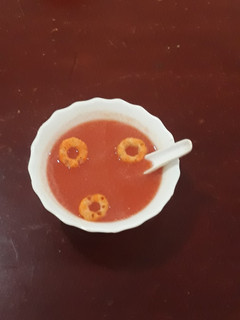 ટોમેટો સૂપ (Tomato soup Recipe In Gujarati) રેસીપી મુખ્ય ફોટો