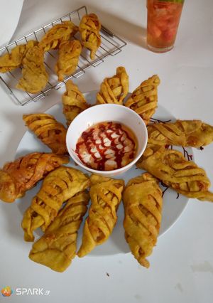 A picture of Alo samosa.
