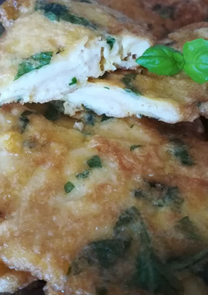 Una foto de Pechuga de pollo a la albahaca 🌿