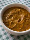 Marinade à la tomate, moutarde, ail et persil