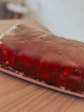Torta helada de frutilla y dulce de leche
