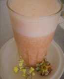 Jugo de fresas, bananas y sábila a lo carmelita