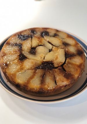 Une photo de Le fameux gâteau du mercredi 🍐🍫