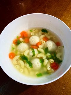 Foto resep Sup makaroni bakso ayam mpasi 15 bln