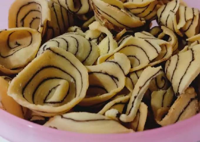 Cara mudah memasak Kue kuping gajah untuk Idul Fitri dijamin gurih