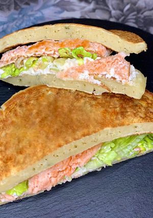 Foto di Pancake salato all’origano con salmone alla piastra