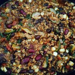 A picture of Turkey & veggie chili.