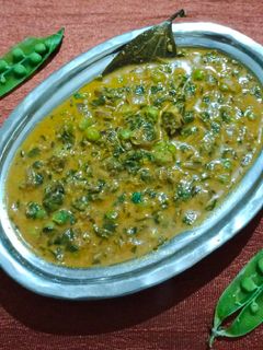 मेथी मटर मलाई भाजी (Methi Matar Malai Bhaji Recipe In Marathi) रेसिपी चे मुख्य फोटो 