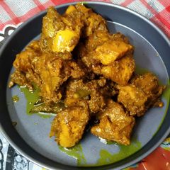 Turmeric chicken A picture of Turmeric chicken.