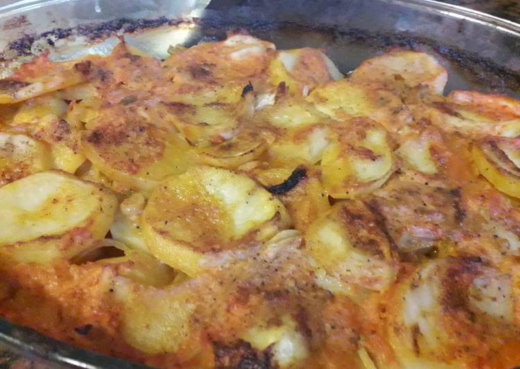 How to Prepare Speedy Baked potato in tomatoe sauce