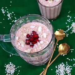 A picture of Pink Amaranth Shake / Ramdana Smoothie With Strawberry(For Navratri Festival Falahari Vrat Upwas)🌸✨️.