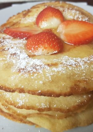 A picture of My Strawberries and Honeyed Pancakes 💟.