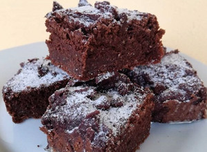 Una foto de Brownie vegano de camote