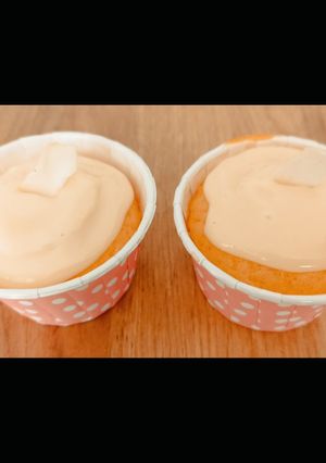 A picture of Lemon Cupcake.