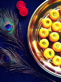 केसर पेड़ा (kesar peda recipe in hindi) रेसिपी मुख्य फोटो