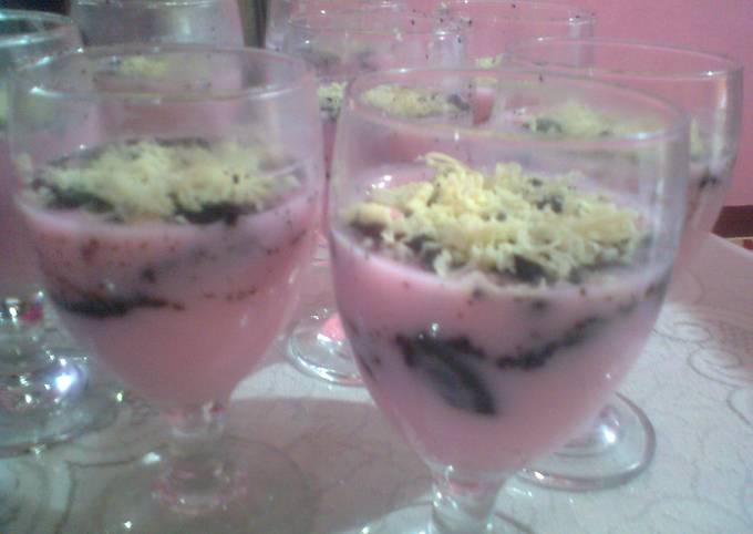 Puding Oreo cheese Milk Strawberry