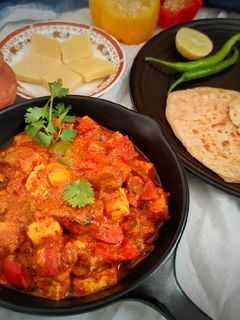 કઢાઈ પનીર (Kadhai Paneer Recipe in Gujarati) રેસીપી મુખ્ય ફોટો