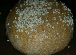 Una foto de Pan de hamburguesas integral esponjoso sin lacteos panificadora