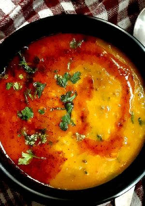 A picture of Punjabi dal tarka.