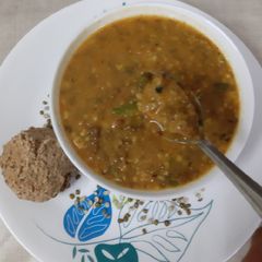 A picture of Moong dal with urad vadi.