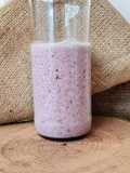 Licuado 🩷 de arándanos y banana 🫐🍌 con almendras y semillas de sésamo 🩷 Bebida rosa plant based 🌿