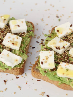 Una foto de Tostadas integrales de pan de trigo sarraceno