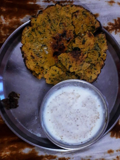 मेथी मक्की की रोटी (methi makki ki roti recipe in Hindi) रेसिपी मुख्य फोटो