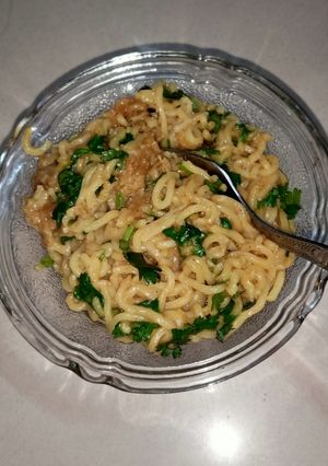 इंस्टेंट मैगी(Instant maggi recipe in hindi) रेसिपी मुख्य फोटो