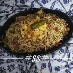 A picture of Manchurian hakka noodles.