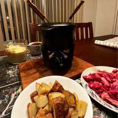 Una foto de Fondue de carne