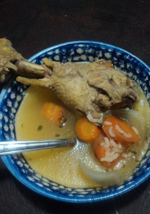 Una foto de Caldillo de piernas de pollo las Correa del Ocote. Jalisco México