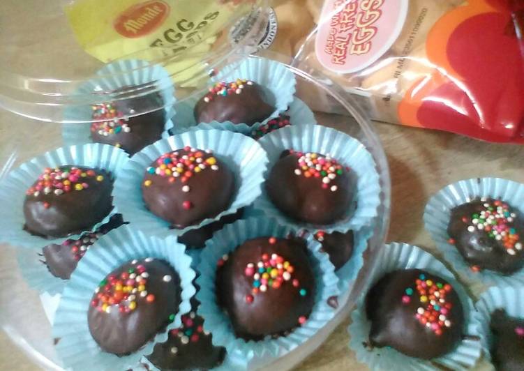 Resep 136) Eggdrops Chocolate Cookies, Menggugah Selera