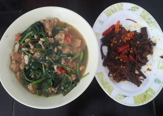 Langkah Mudah untuk Menyiapkan Tumis kangkung terasi oncom, Bikin Ngiler